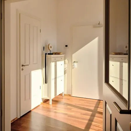 公寓 Stilvolle Altbauwohnung Nahe Duesseldorf Mit Balkon & Parkplatz