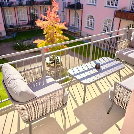 Stilvolle Altbauwohnung Nahe Duesseldorf Mit Balkon & Parkplatz *