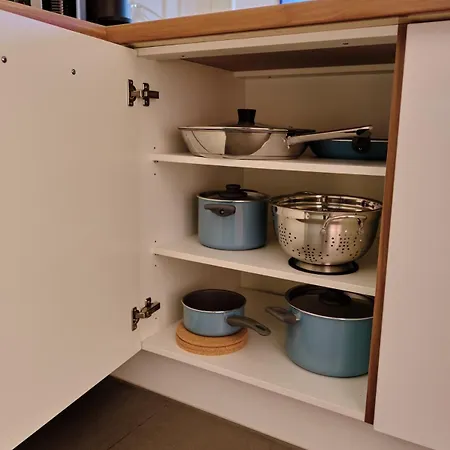 Stilvolle Altbauwohnung Nahe Duesseldorf Mit Balkon & Parkplatz