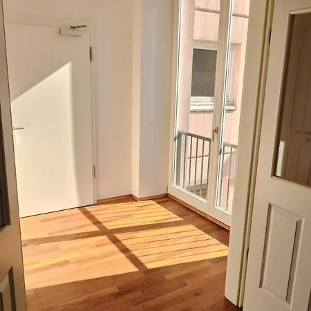 Stilvolle Altbauwohnung Nahe Duesseldorf Mit Balkon & Parkplatz 公寓 *