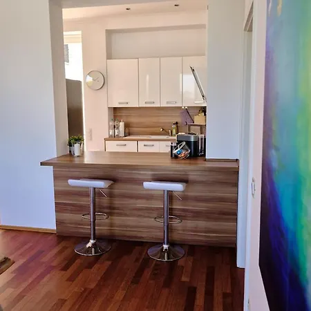 Stilvolle Altbauwohnung Nahe Duesseldorf Mit Balkon & Parkplatz *